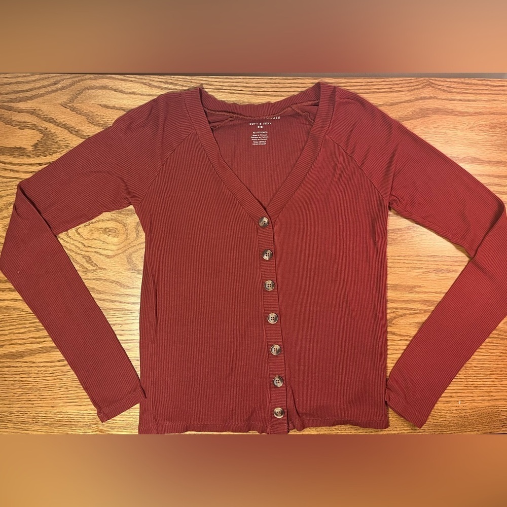 American Eagle Soft and Sexy Ribbed Ling Sleeved Top
